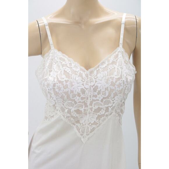 Vintage Vanity Fair Wrap Around Lace Full Slip size 36 Long Creamy White - Picture 8 of 13